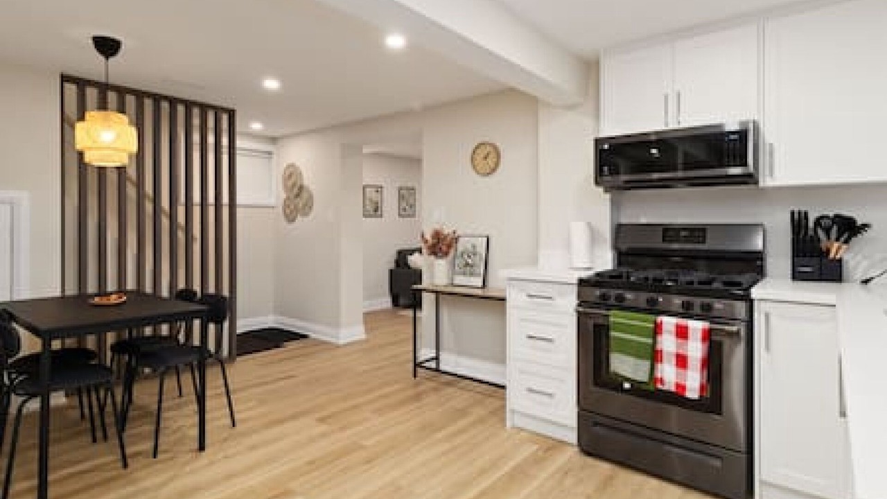Photo of Kitchen in Clarkson-Lorne Park