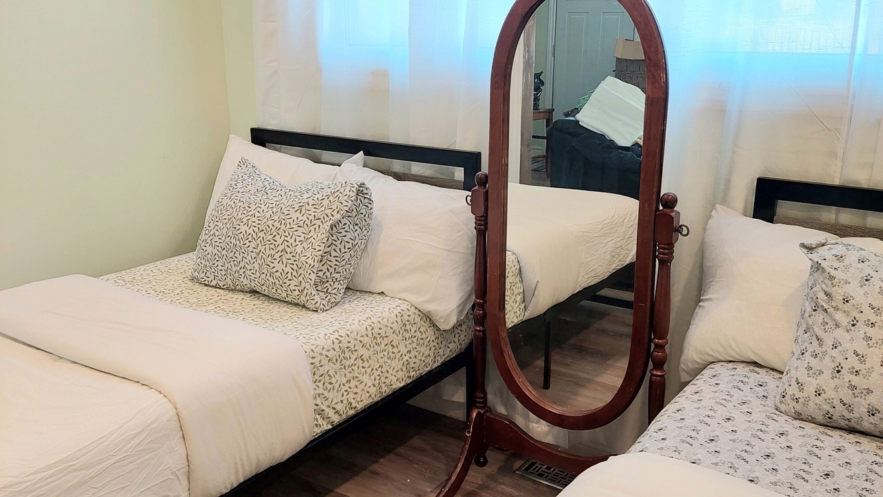 Photo of Bedroom in Trenton