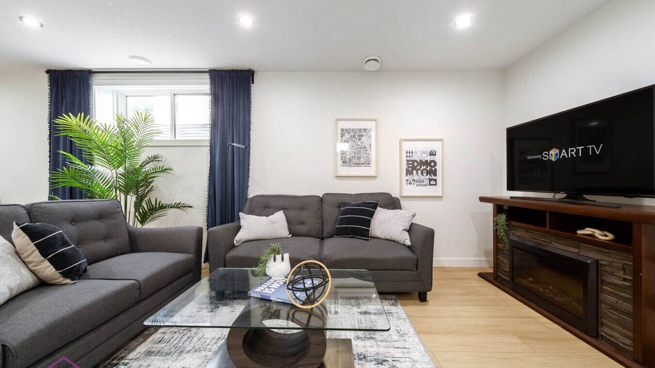 Photo of Livingroom in Jasper Place