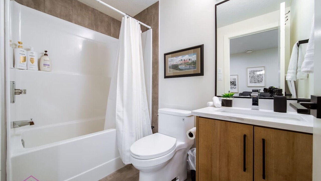Photo of Bathroom in Jasper Place