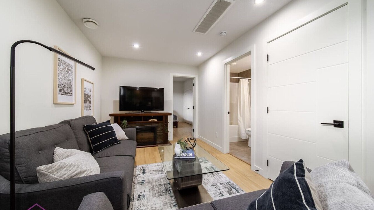 Photo of Livingroom in Jasper Place