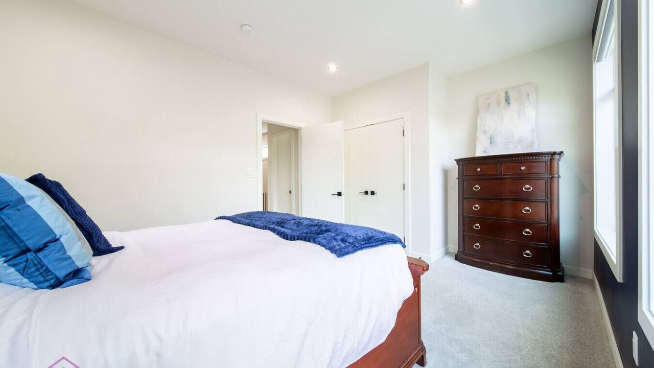 Photo of Bedroom in Jasper Place