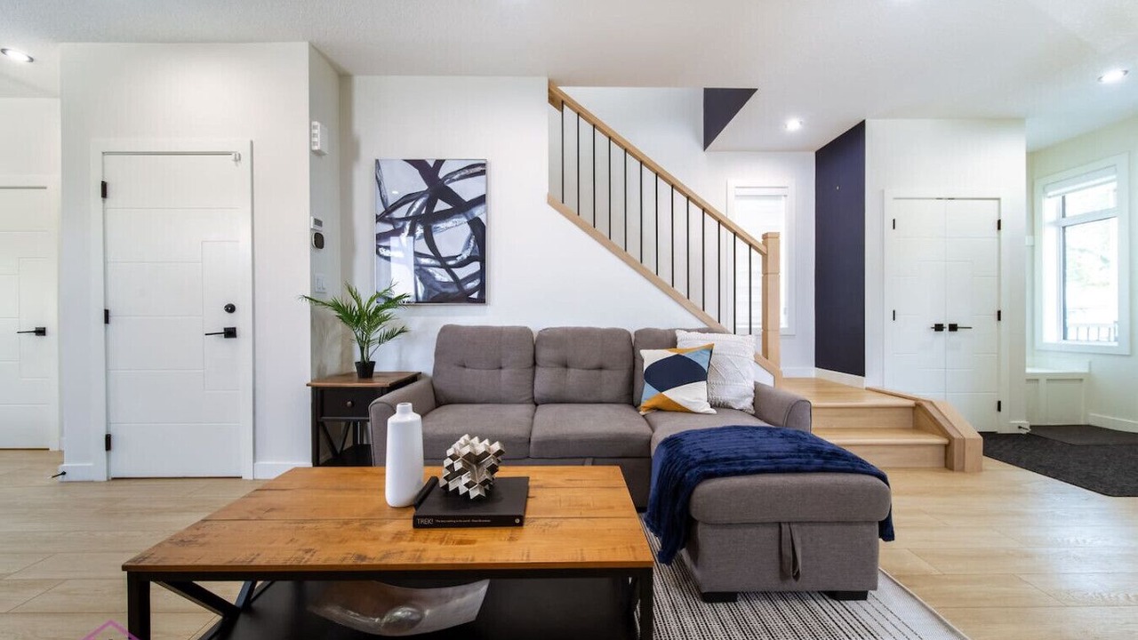 Photo of Livingroom in Jasper Place