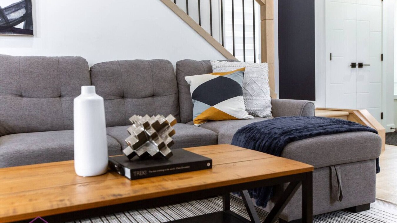 Photo of Livingroom in Jasper Place