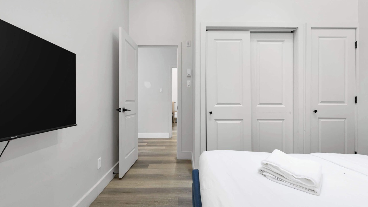 Photo of Bedroom in Griffintown