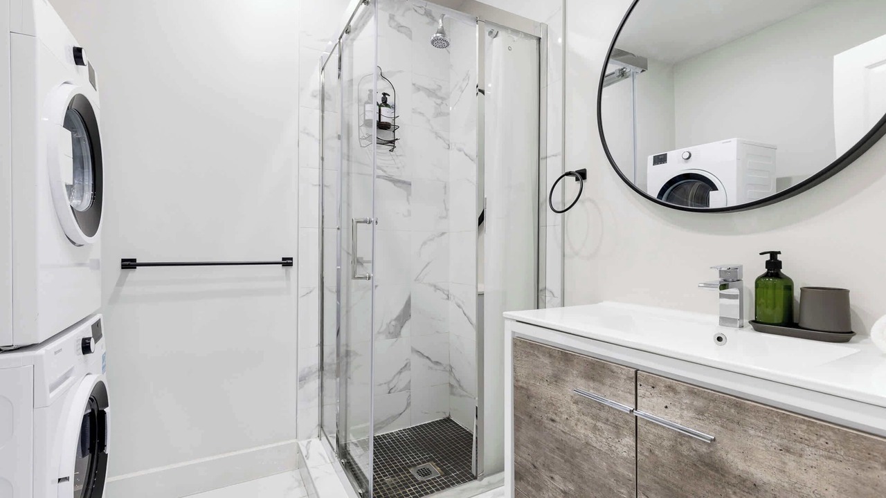 Photo of Bathroom in Griffintown