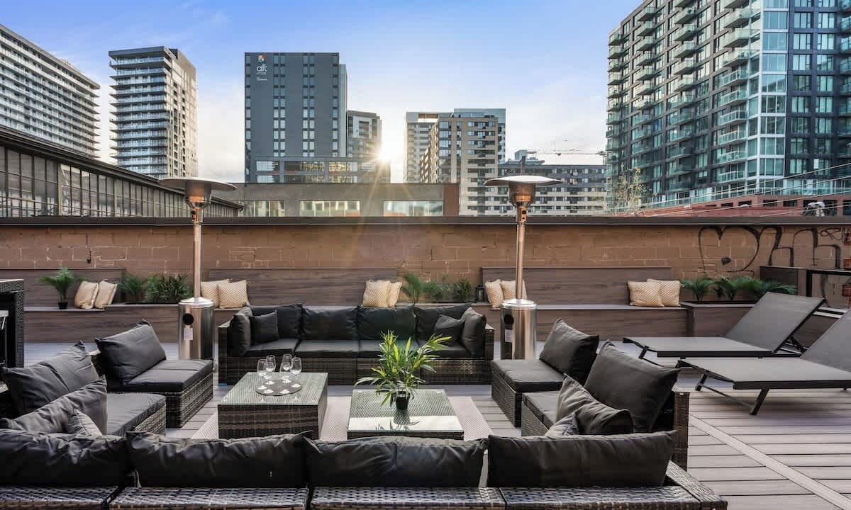 Photo of Patio Balcony in Griffintown