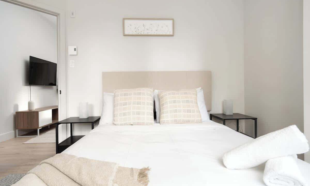 Photo of Bedroom in Griffintown