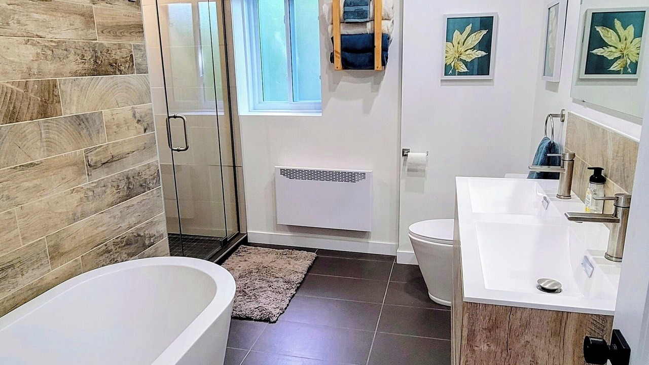 Photo of Bathroom in Val Morin