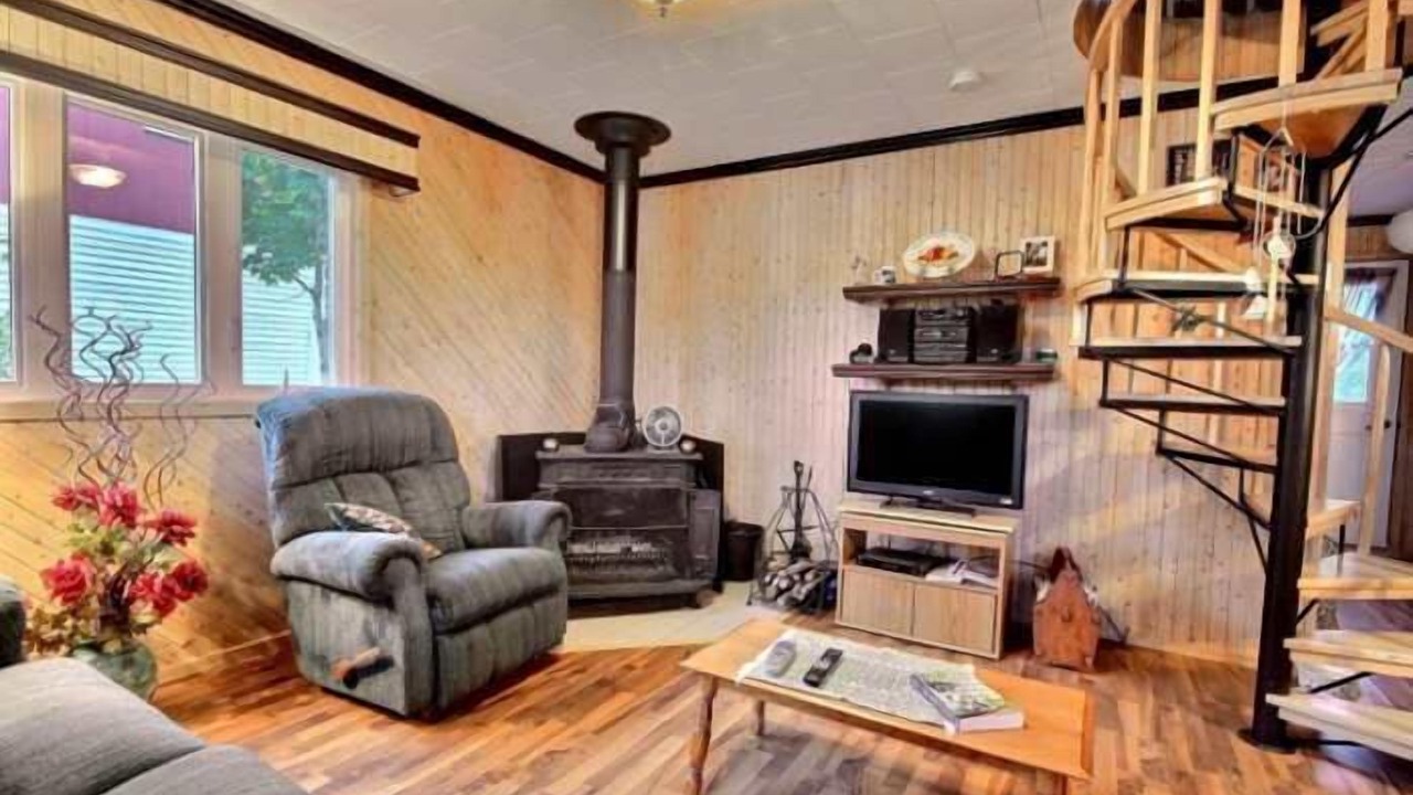 Photo of Livingroom in Riviere-du-Loup Regional County Municipality