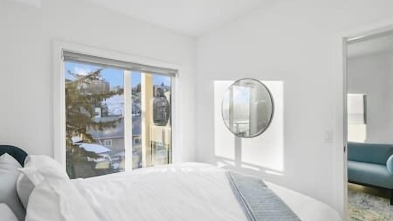 Photo of Bedroom in Crescent Heights