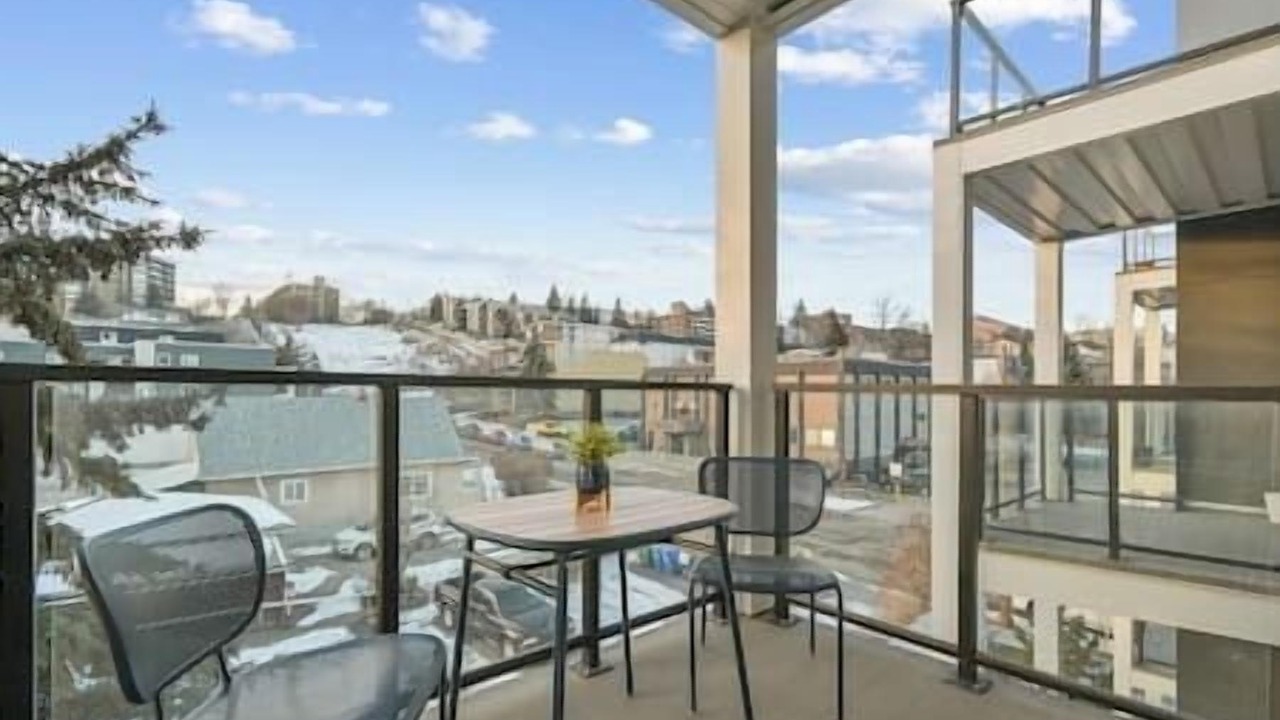 Photo of Outdoor in Crescent Heights