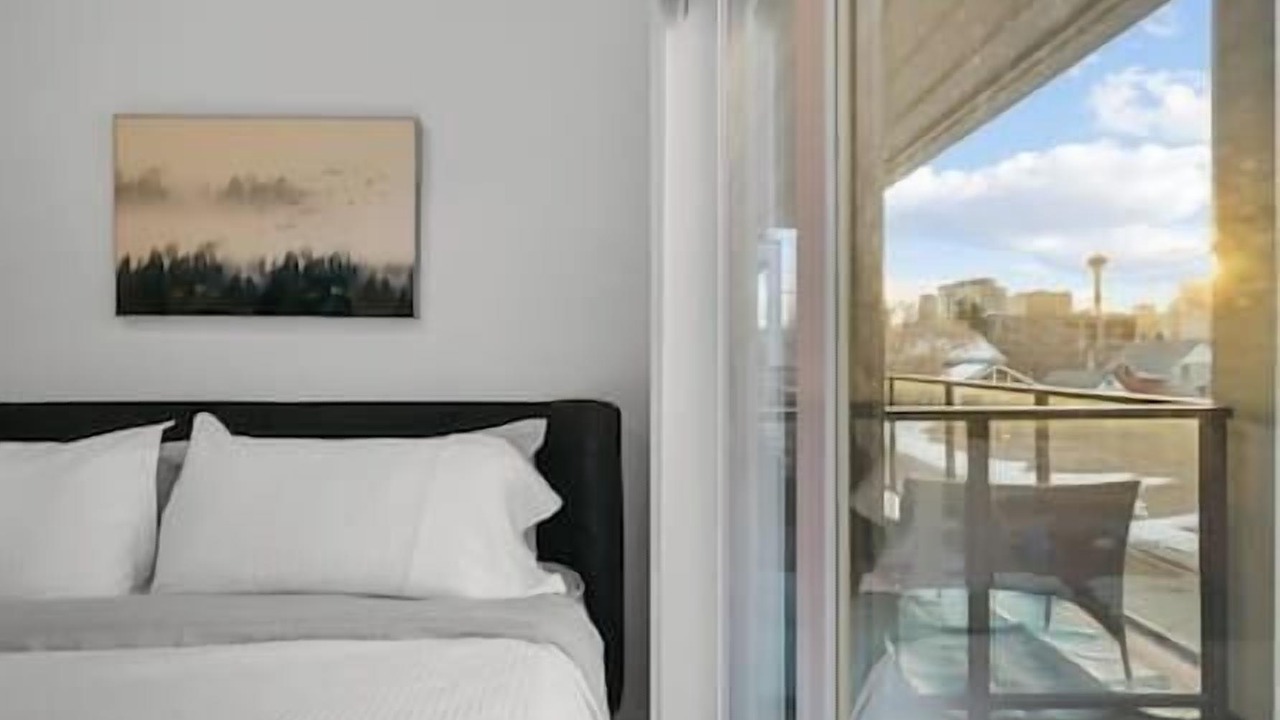 Photo of Bedroom in Crescent Heights