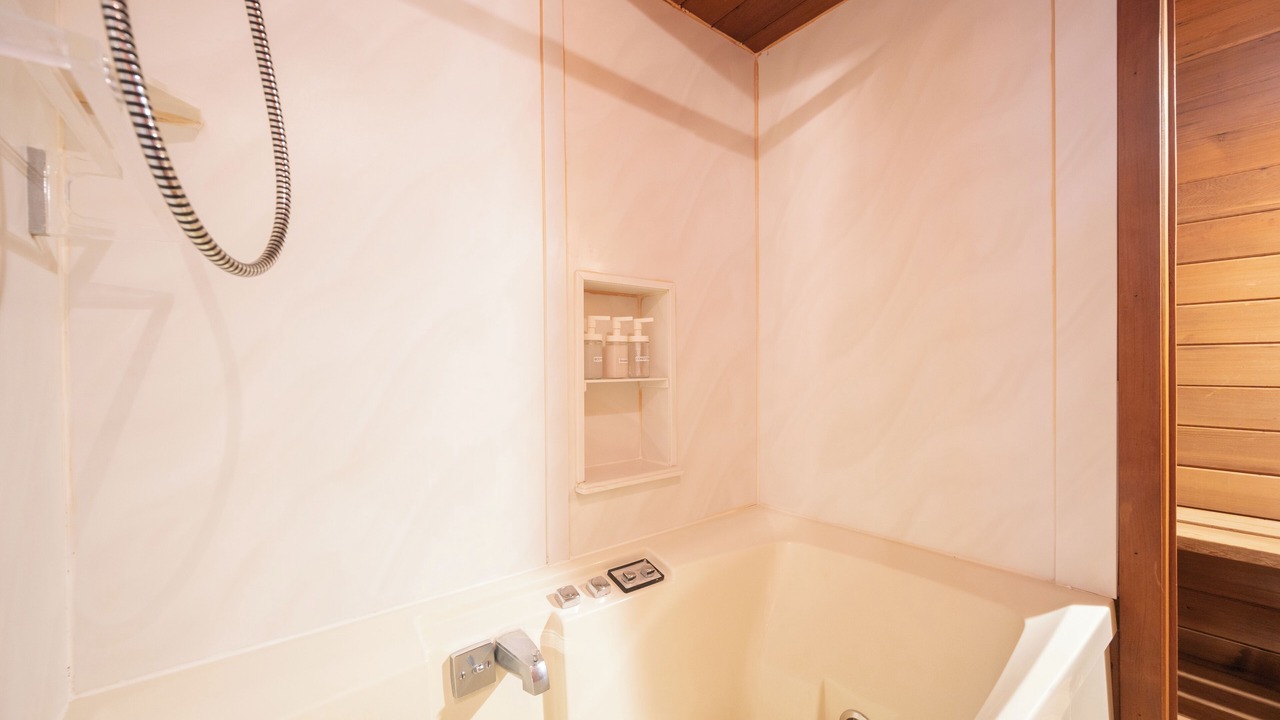 Photo of Bathroom in Mayfield