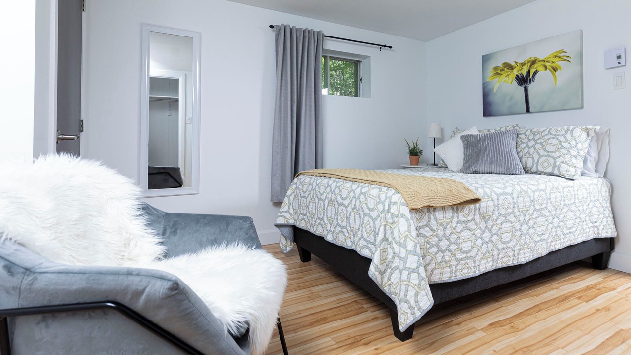 Photo of Bedroom in Saint-Pierre-de-l'lle-d'Orleans