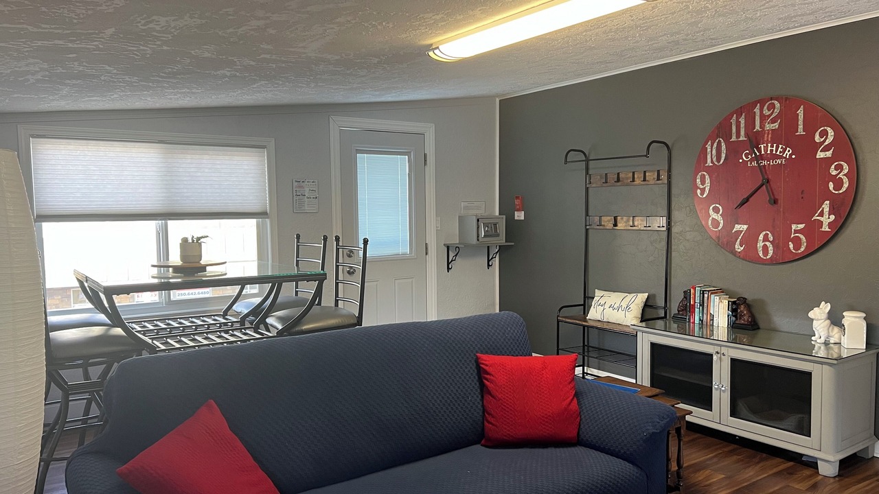 Photo of Livingroom in Sooke