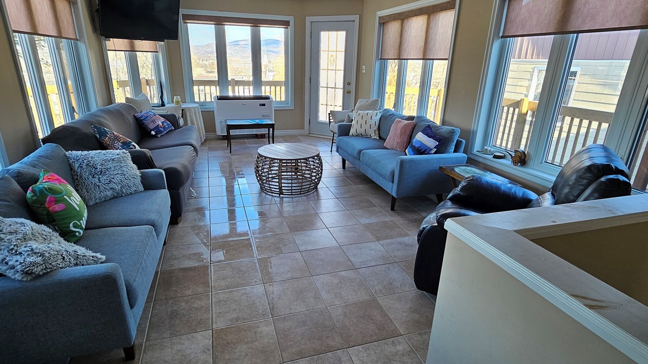 Photo of Livingroom in Campbellton