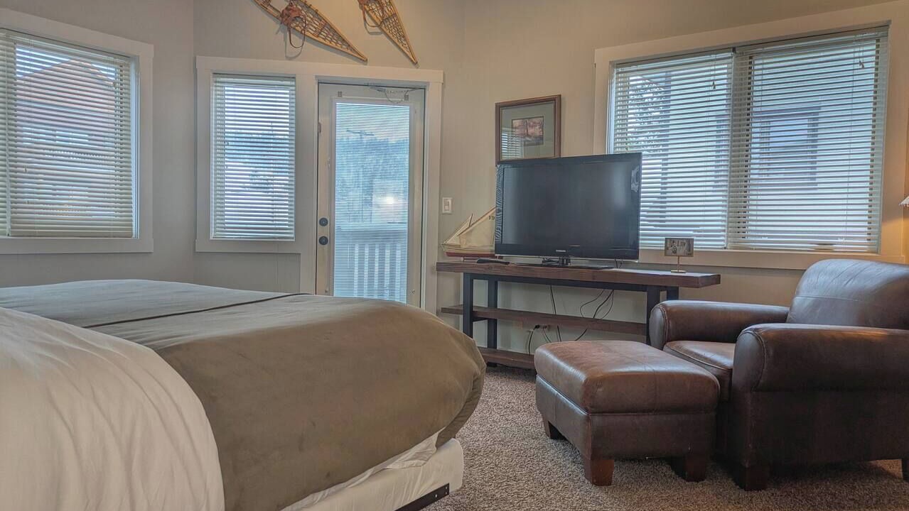 Photo of Patio Balcony in East Kootenay