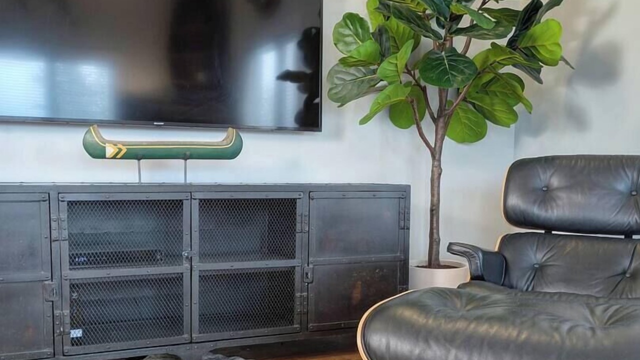 Photo of Livingroom in East Kootenay