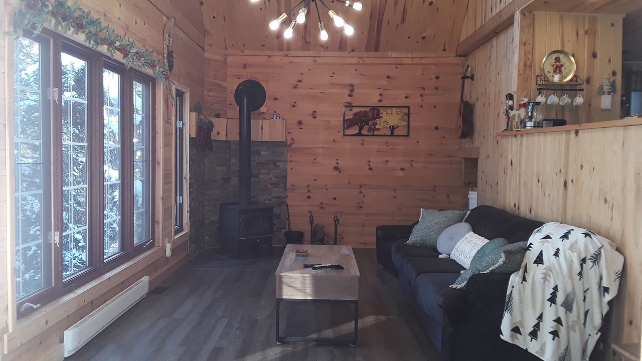Photo of Livingroom in Notre-Dame-Des-Bois