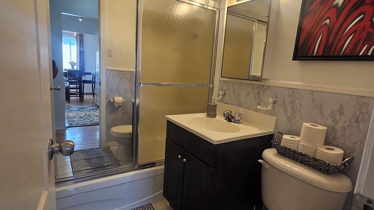 Photo of Bathroom in Sainte-Anne-de-Bellevue