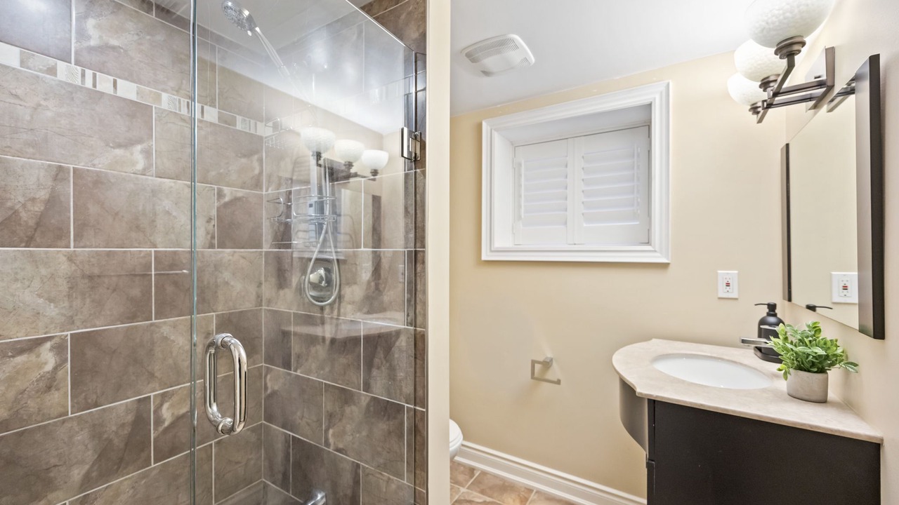 Photo of Bathroom in Broadview North