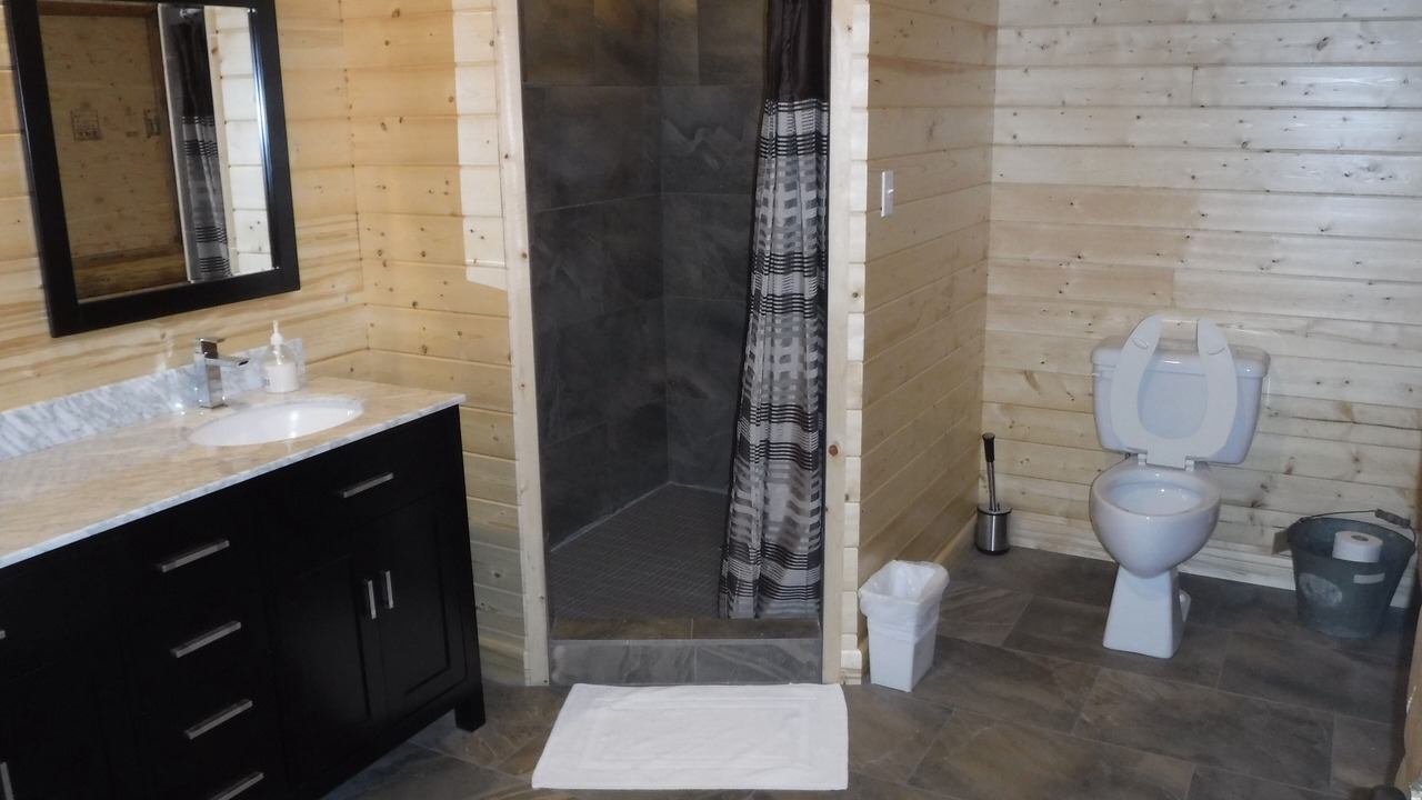 Photo of Bathroom in Saint-Luc-de-Bellechasse