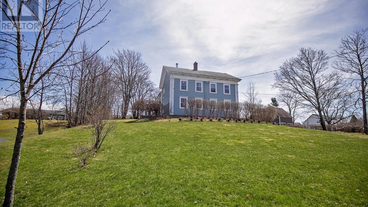 Photo of Outdoor in Amherst