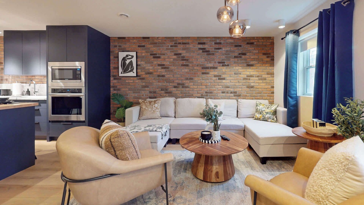 Photo of Livingroom in Leslieville