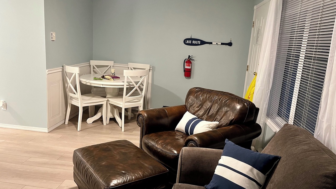 Photo of Livingroom in Sicamous