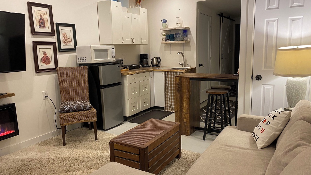 Photo of Livingroom in Upper Beaches