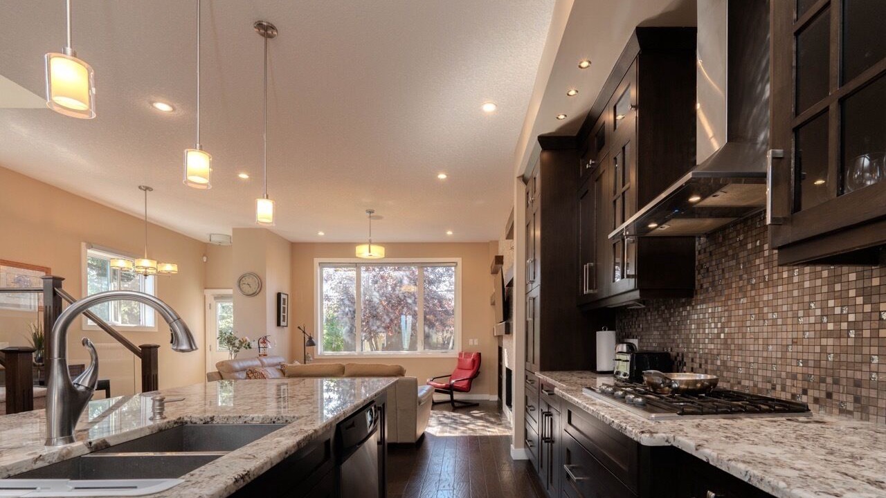 Photo of Kitchen in Banff Trail