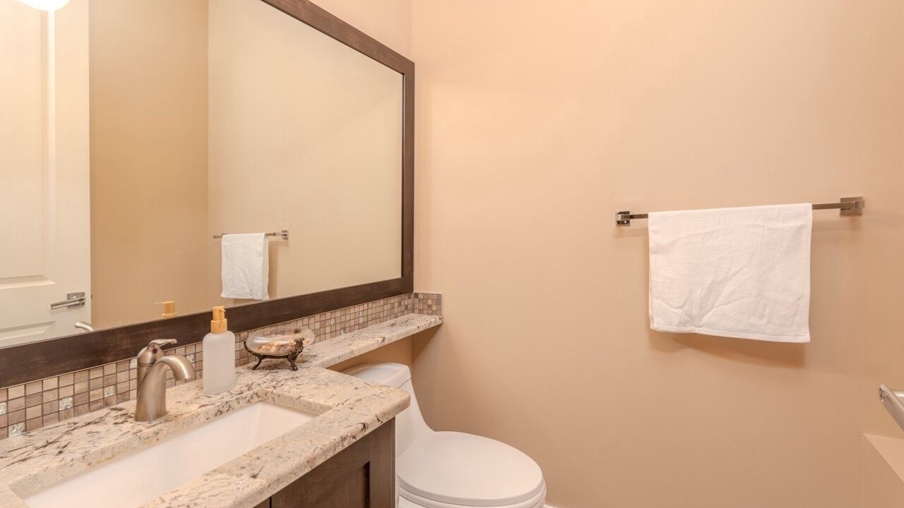 Photo of Bathroom in Banff Trail