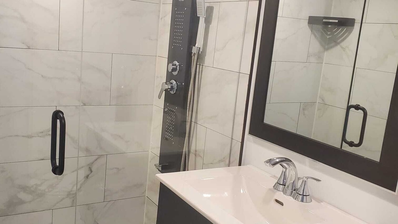 Photo of Bathroom in Halton Regional Municipality