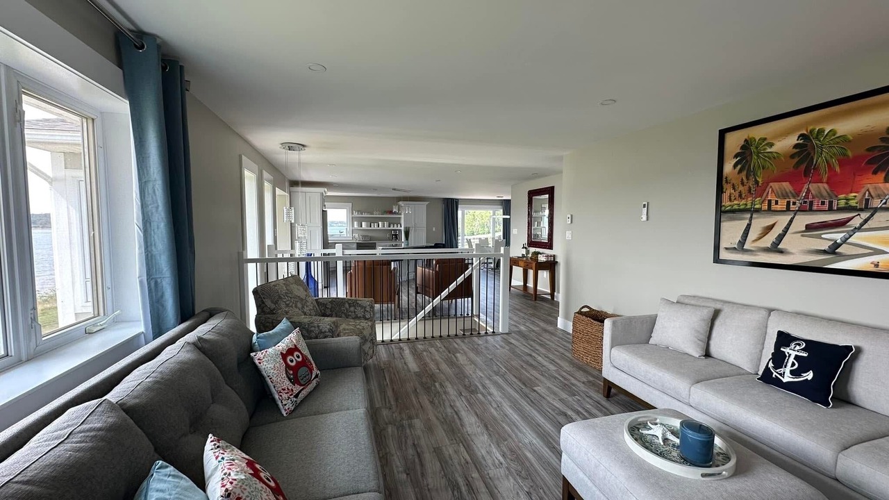 Photo of Livingroom in Montague