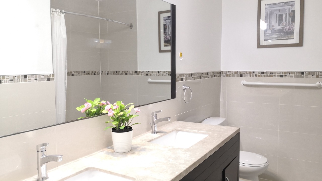 Photo of Bathroom in Bayview Woods - Steeles