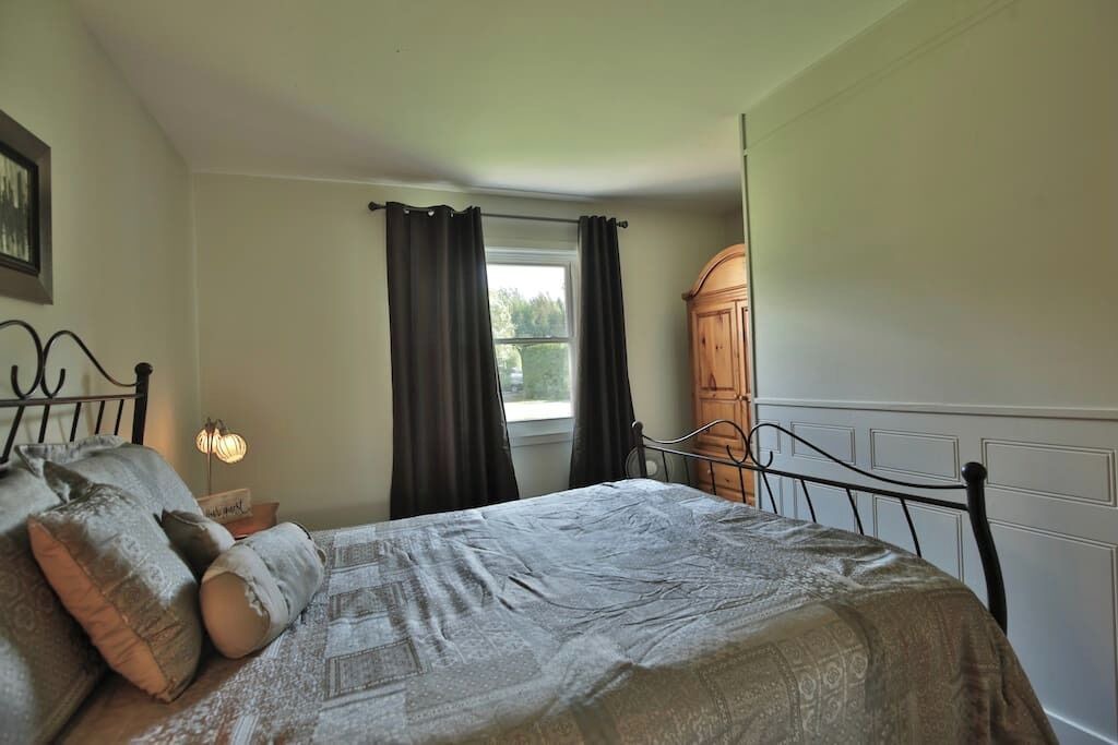 Photo of Bedroom in Magog