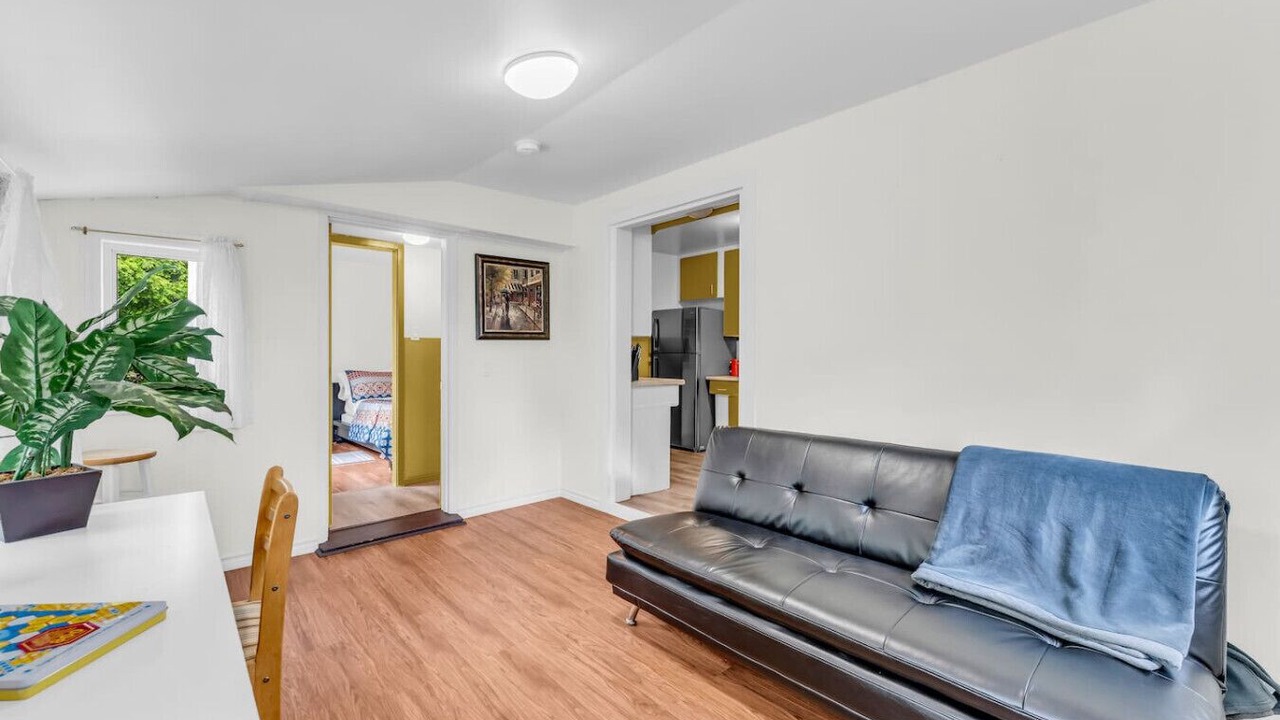 Photo of Livingroom in Niagara Falls