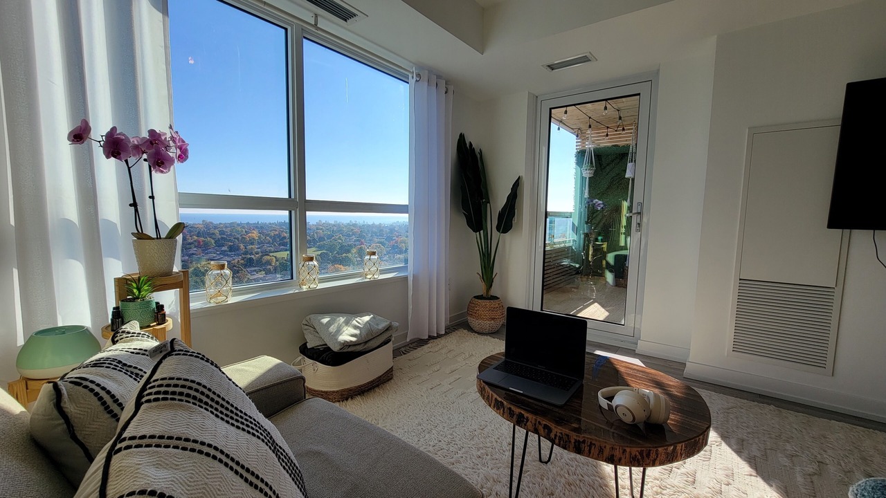 Photo of Livingroom in Pickering