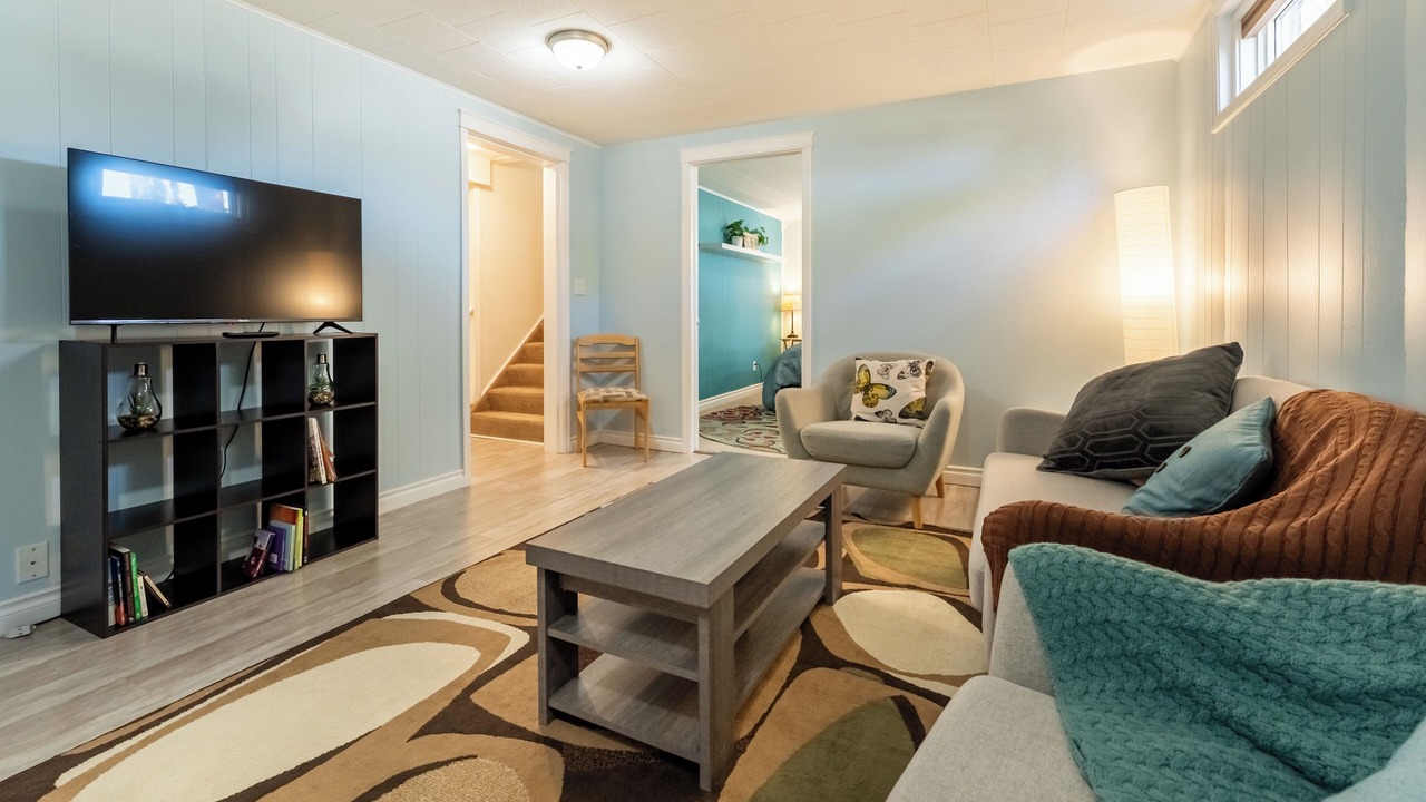 Photo of Livingroom in Northeast Edmonton