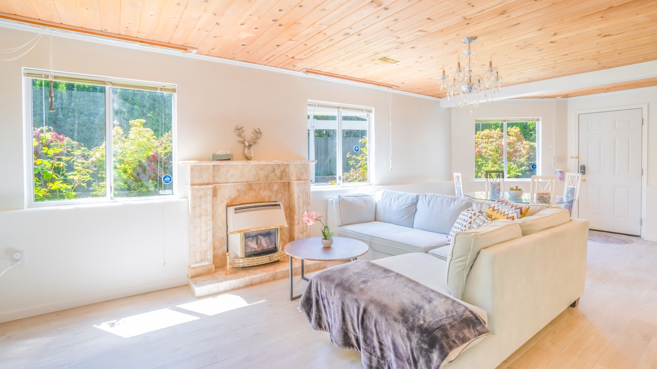 Photo of Livingroom in Upper Lonsdale