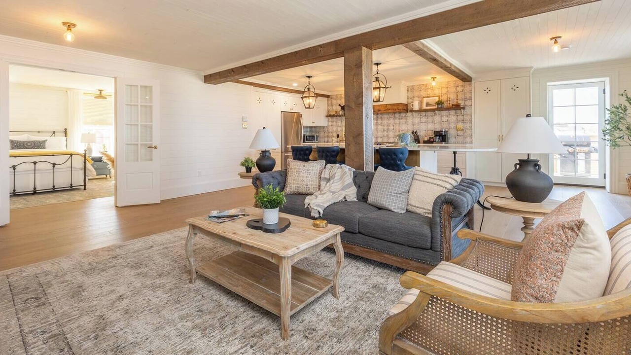 Photo of Livingroom in Yarmouth