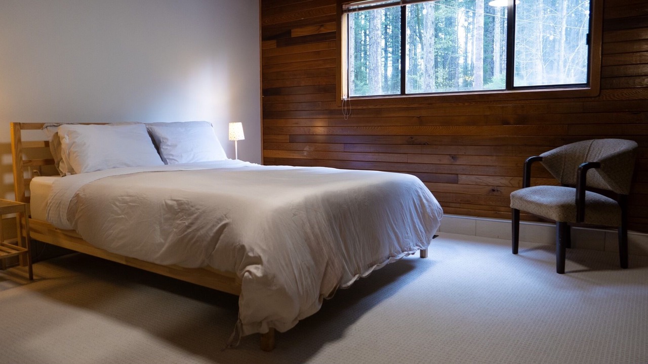 Photo of Bedroom in Courtenay