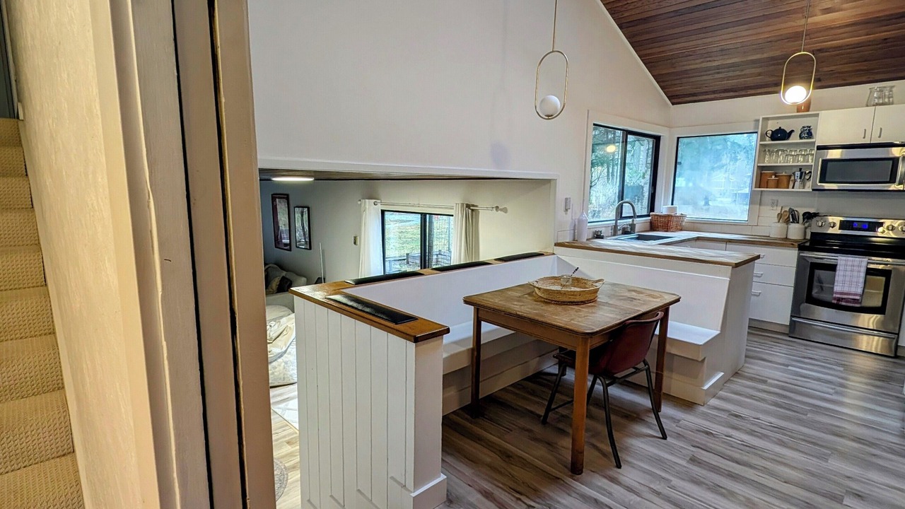 Photo of Kitchen in Courtenay