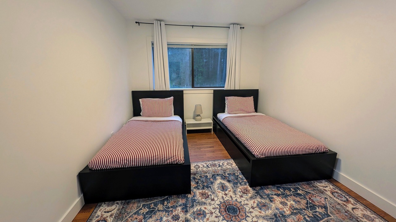Photo of Bedroom in Courtenay