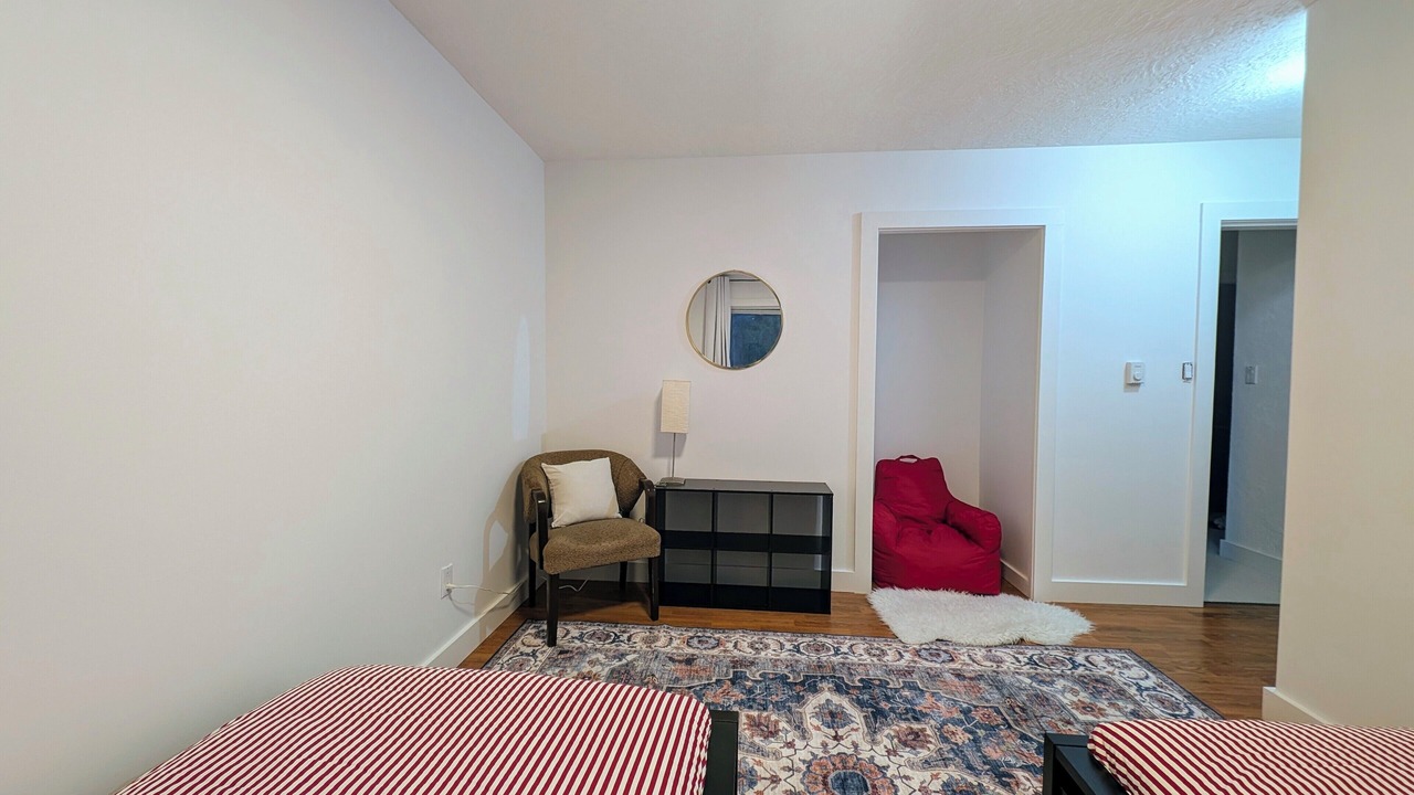 Photo of Bedroom in Courtenay