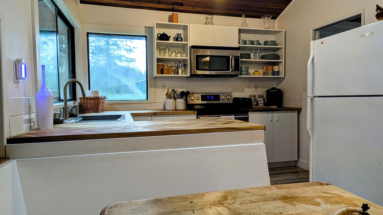 Photo of Kitchen in Courtenay