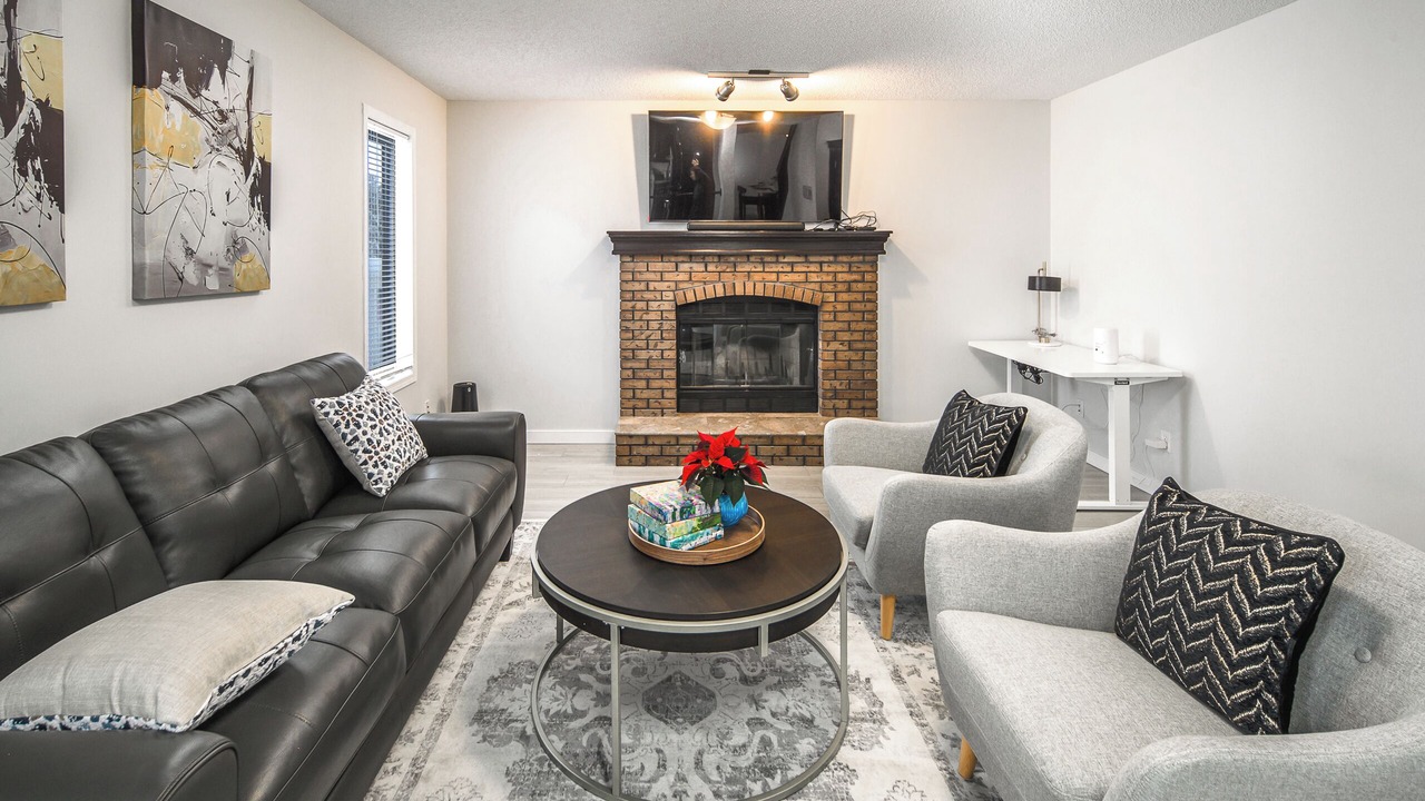 Photo of Livingroom in Northwest Calgary