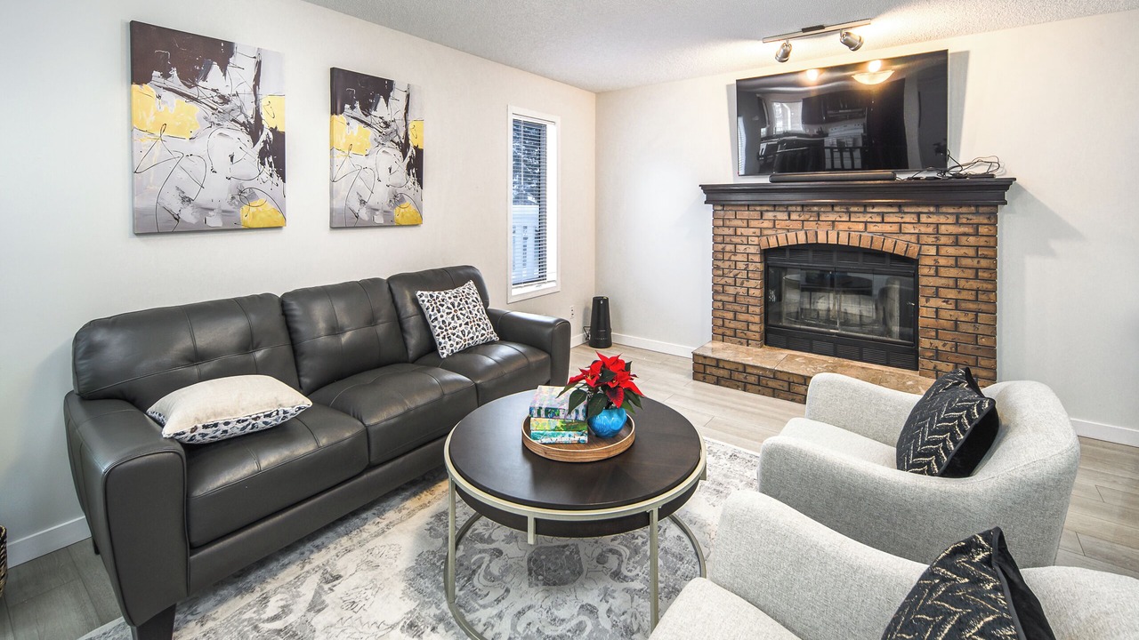 Photo of Livingroom in Northwest Calgary