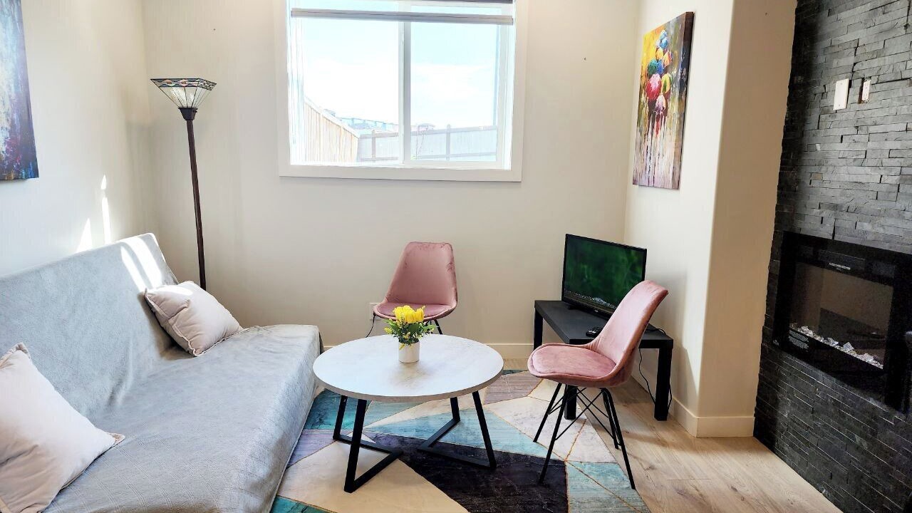 Photo of Livingroom in Leduc